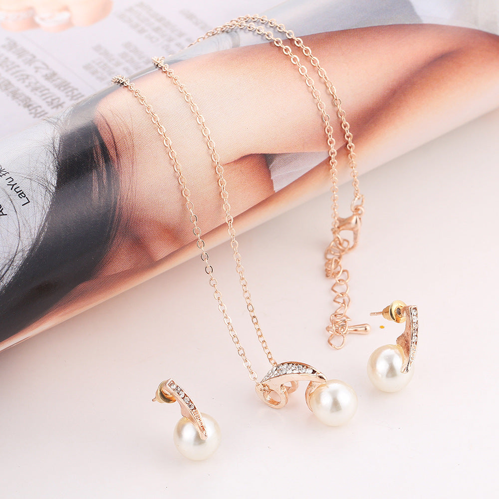 BoldlyBeautiful - Elegant Faux Pearl Necklace Set | 2025