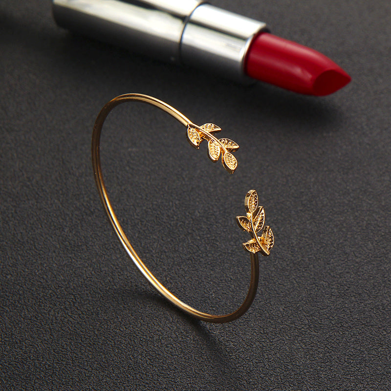 BoldlyBeautiful - Fashion Bohemia Leaf Knot Hand Cuff Charm Bracelet Bangle