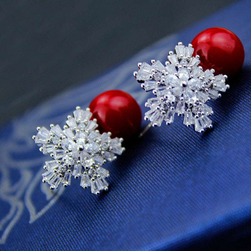 BoldlyBeautiful - Elegant Snow Pearl Earrings