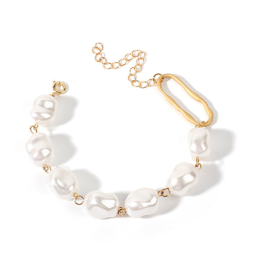 BoldlyBeautiful - Elegant Baroque Irregular Pearl Bracelet