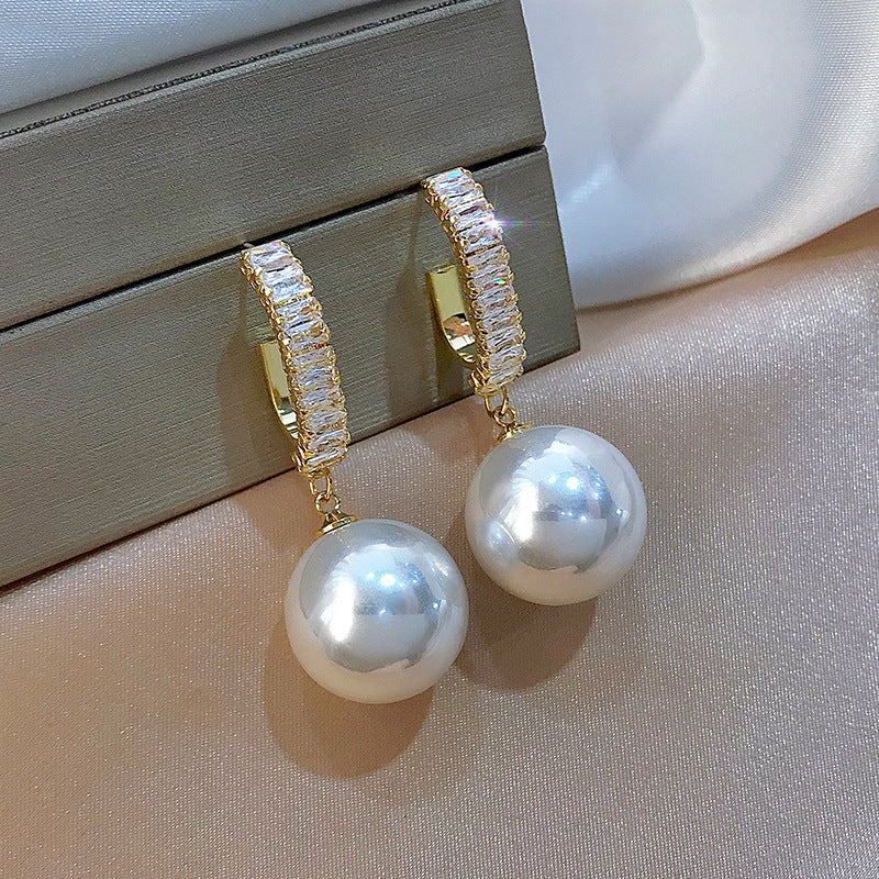 BoldlyBeautiful - New Fashion Korean Oversized White Pearl Drop Earrings