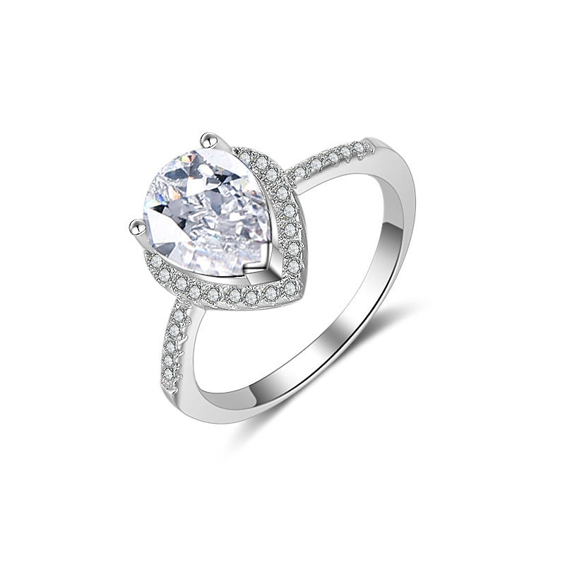 BoldlyBeautiful - Sparkling Diamond Ring