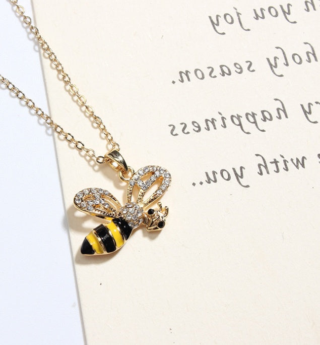 BoldlyBeautiful - Summer Lady Cartoon Bee Pendant Necklace