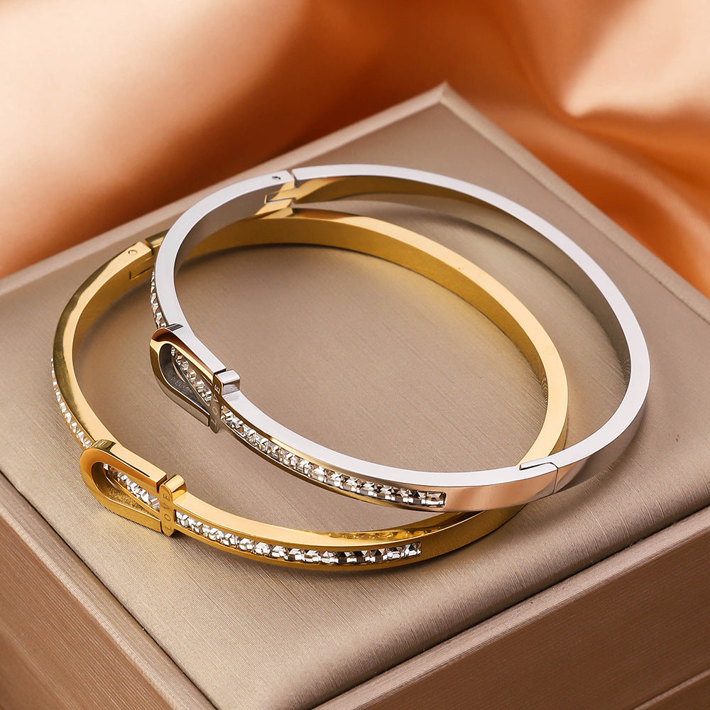 BoldlyBeautiful - Gold Plating Exquisite Stainless Steel Bracelet Fashion Jewelry