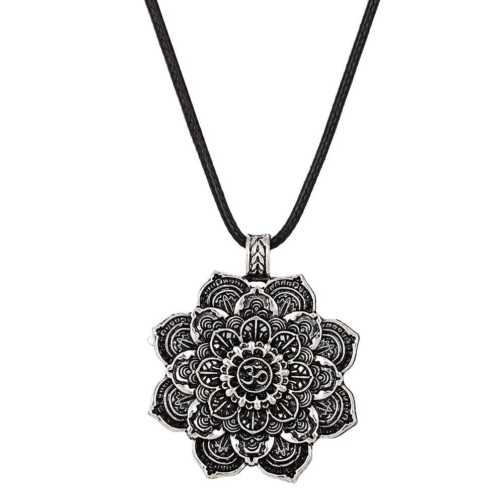 BoldlyBeautiful - Amulet Yoga Jewelry Mandala