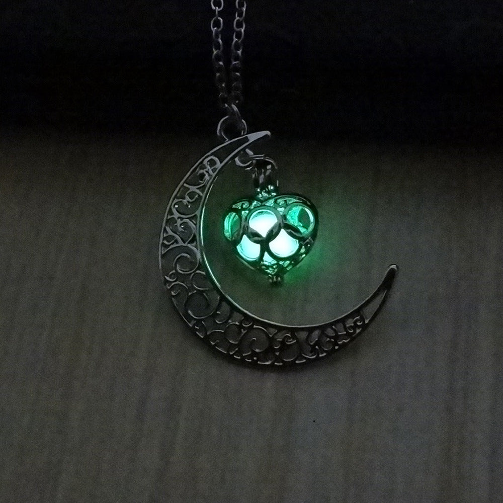 BoldlyBeautiful - Glowing Pendant Necklace with Silver Plated Chain