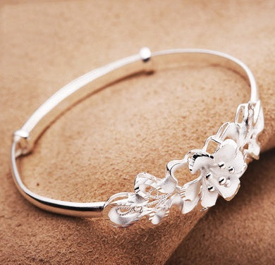 BoldlyBeautiful - Sweet Bauhinia Adjustable Bracelet Flower Vera Jewelry