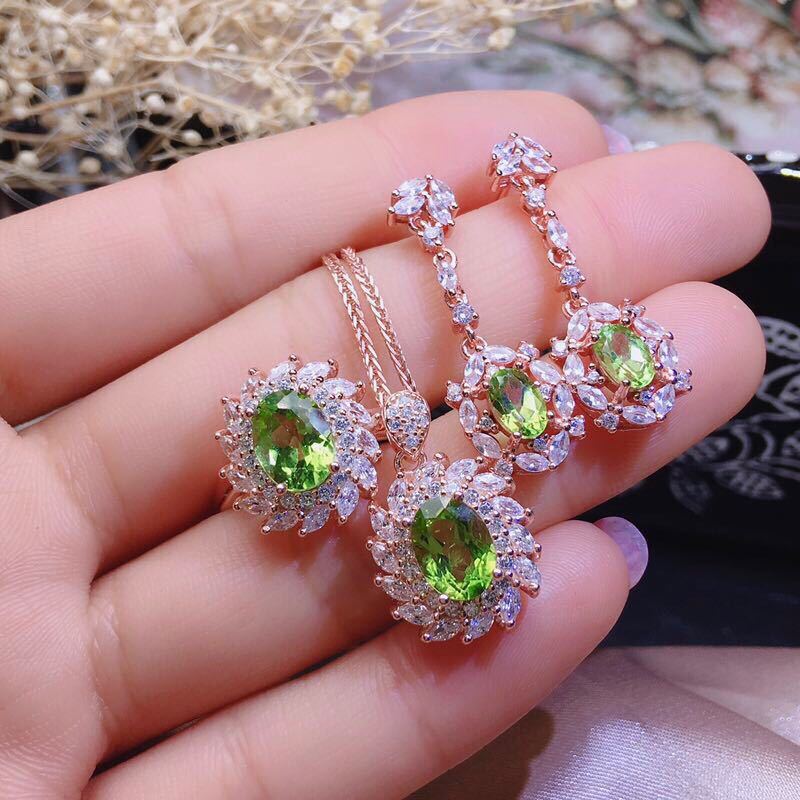 BoldlyBeautiful - S925 Silver Gilded Peridot Jewelry Set