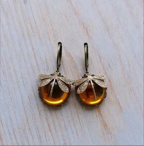 BoldlyBeautiful - Fashion Retro Small Dragonfly Pattern Earrings