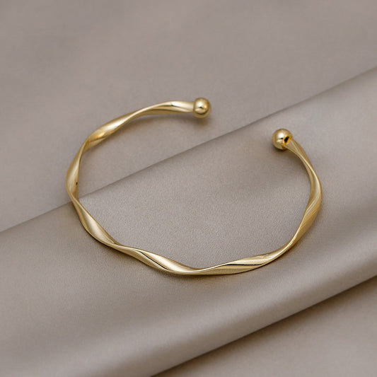 BoldlyBeautiful - Ins Tide Twisted Simple Fashion Bracelet